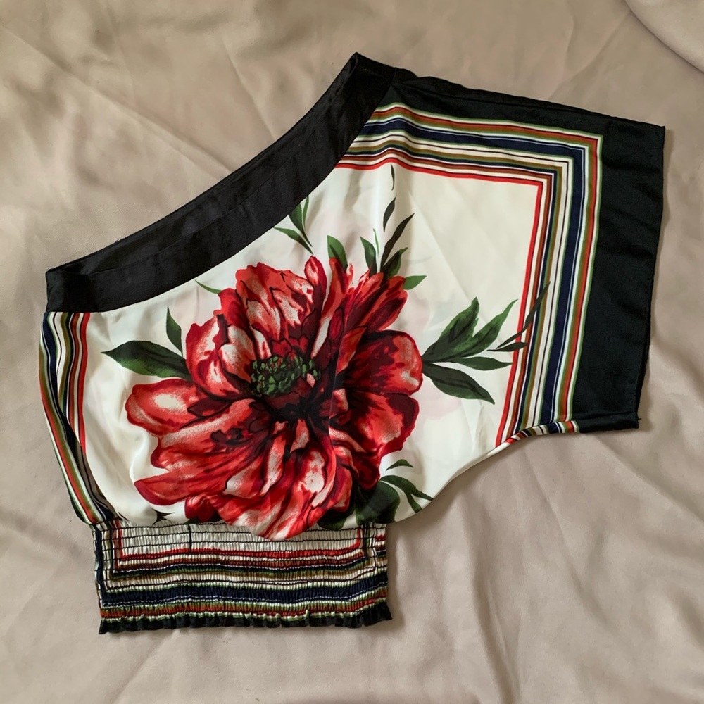 EUC JANICE One Shoulder, Dolman Sleeve Floral Top